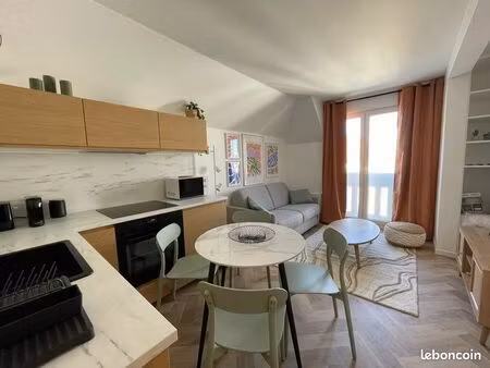 studio meublé parking