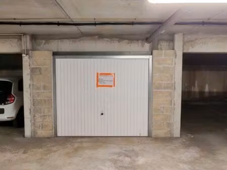 garage à louer