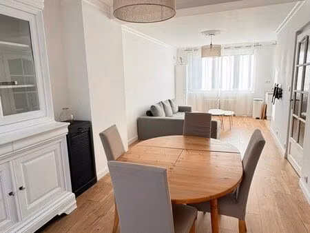 location maison 95 m² avec jardin et garage – saint-laurent-blangy