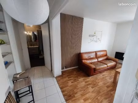 logement dispo 1 chambre sur péri/tram c et université