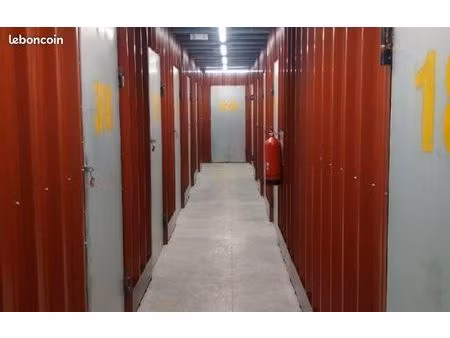 parking 5 m² peyrolles en provence