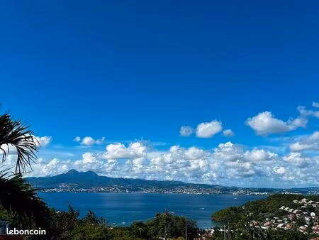 a louer a l'annee- t3 meuble et equipe-vue mer