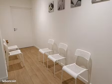 bureau à sous-louer