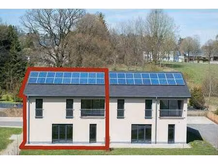 propriété bien entretenue avec 2 logements à vendre à büllin