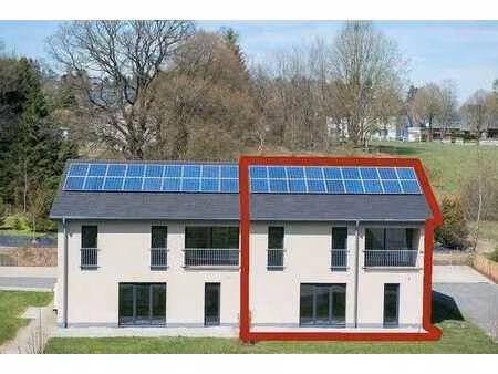 propriété bien entretenue avec 2 logements à vendre à büllin