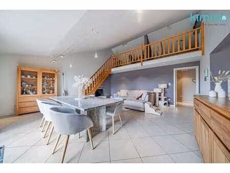 appartement 2 chambres  mezzanine & garage !