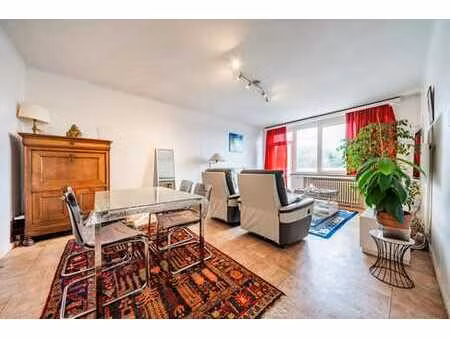 bel appartement de 100 m² en bon état