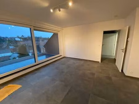 appartement récent 2 chambres  balcon  vue  proche commodité