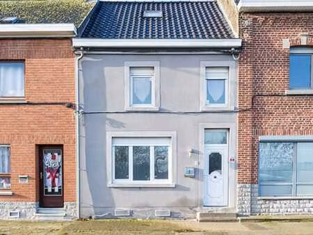 maison 4 chambres avec jardin et piscine!