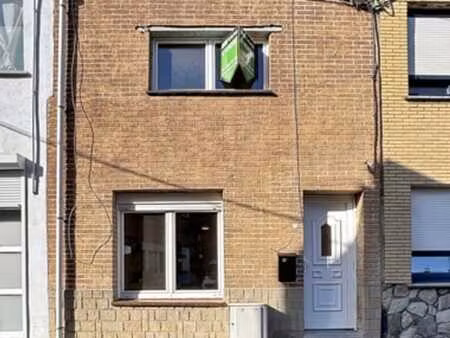 maison rénovée (2010) 1 chambre + grenier  peb b