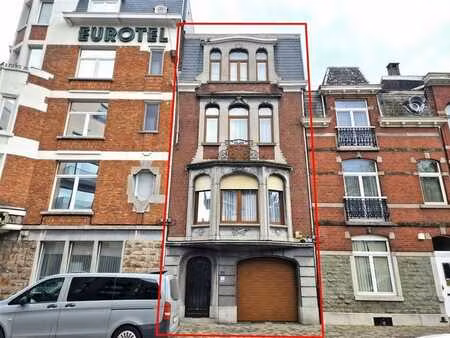 spacieuse maison de caract. 5 ch  gar  cour