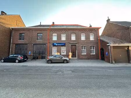 maison de maître avec jardin au plein cœur d'ellezelles