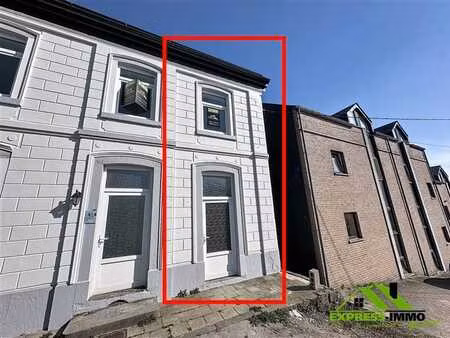 maison 3 façades  1chambre   jardin et entièrement rénovée