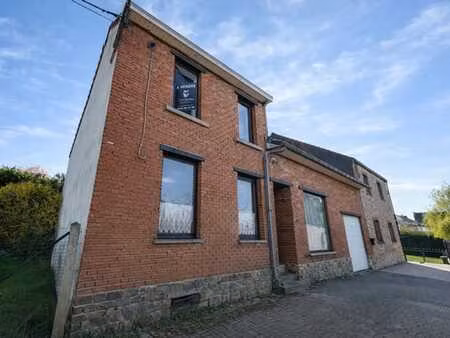 delfimmo - charmante maison avec garage et jardin !