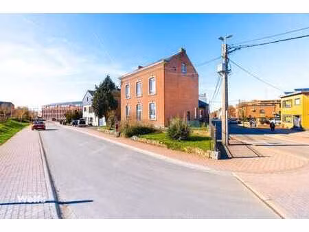 maison aux multiples possibilits daffectation !