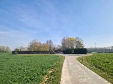 spacieuse et lumineuse villa de caractère