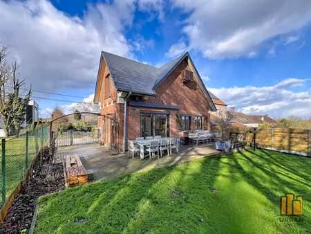 splendide villa / 3ch / 150m2 hab. / jardin / garage / caves