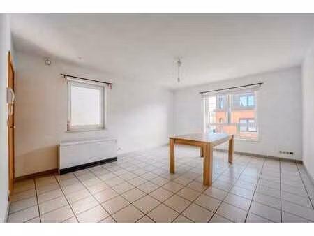 a vendre appartement proche du montlégia