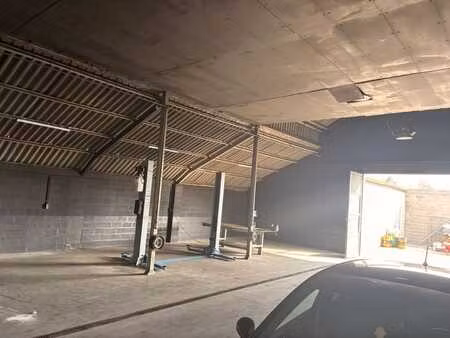 garage à louer jemeppe-sur-sambre