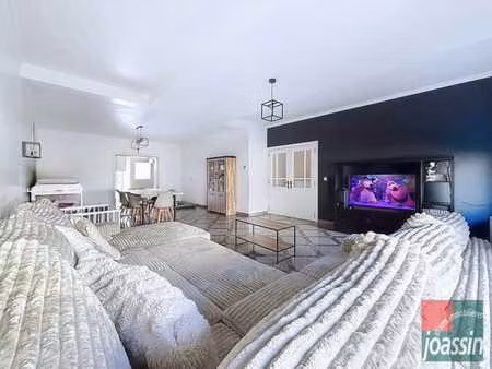 maison spacieuse 3ch. avec terrasse et jardin