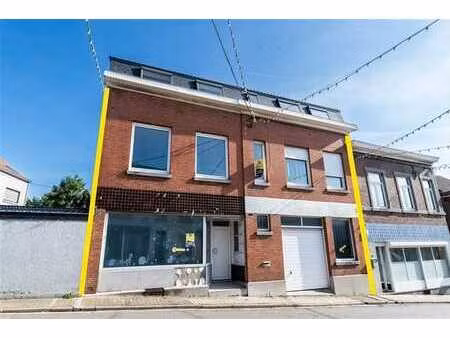 ideal pour investisseur ! grande maison aux multiples possib