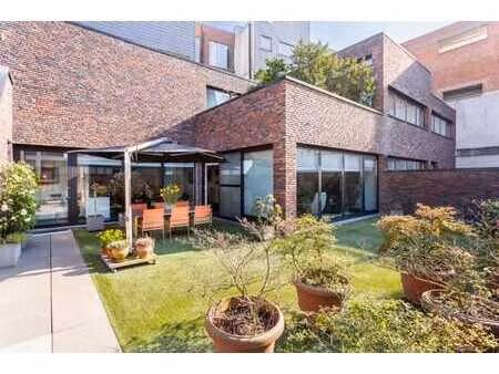 appartement villa ±148 m² avec terrasse et jardin – zuid