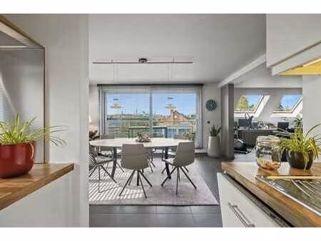 magnifique app avec garage  place de stationnement  terrasse