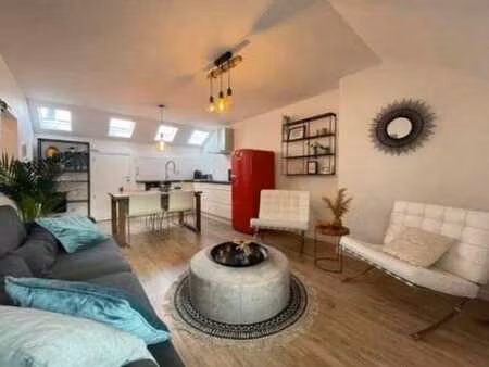 app. 1 chambre  40m2  à la gare de gant et uz-gent