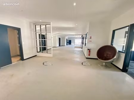local d'activité 1 500 m²