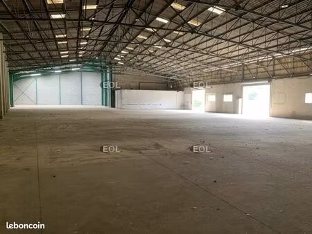 local d'activité 2 022 m²