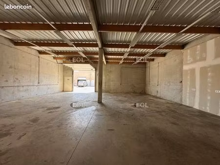 local d'activité 290 m²