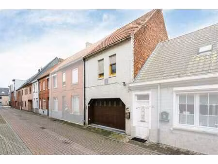 renovatieproject met veel potentieel in het centrum van e...