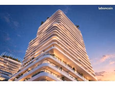 appartement 4 pièces 179 m²