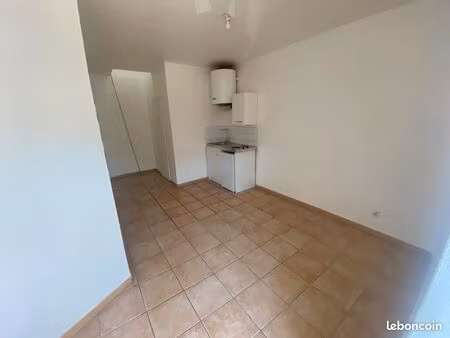 superbe studio luminy