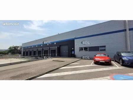 local industriel 7 064 m²
