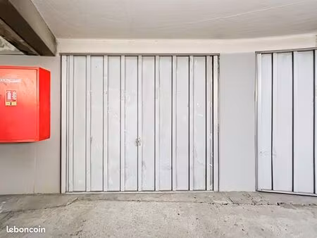 garage à la location - lyon 7