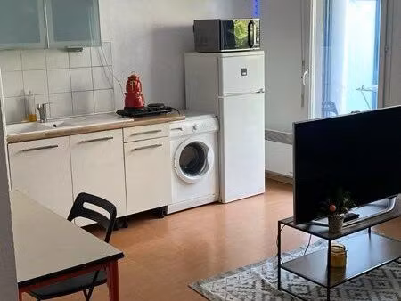 joli studio avec terrasse 15eme