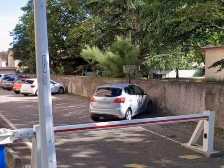 box garage 14m2 - louise michel