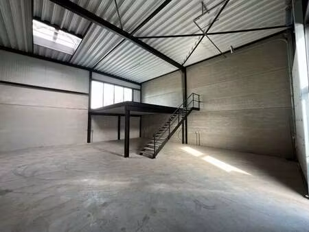 bien professionnel à louer à genk € 1.035 (lmbwm) - era nobis (genk) | zimmo