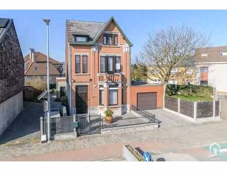 karaktervol herenhuis met 4 slaapkamers te haaltert