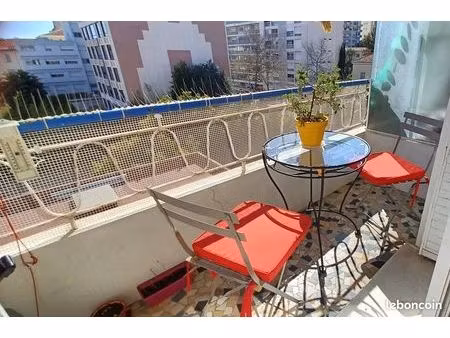 a vendre 2 pièces cannes carnot / avenue des anglais