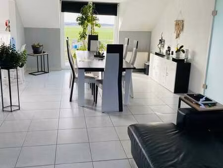 appartement 2 ch. lumineux avec cuisine équipée