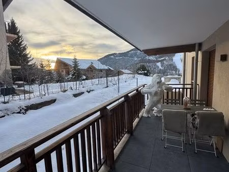 appartement meublé avec terrasse à l’année – auron