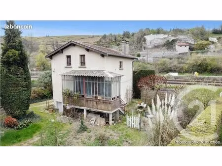 maison 3 pièces 74 m²