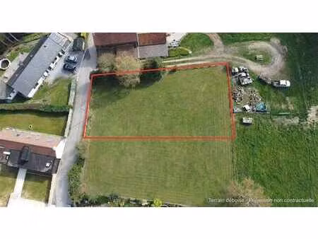 au cœur d'un écrin de verdure - rue en impasse