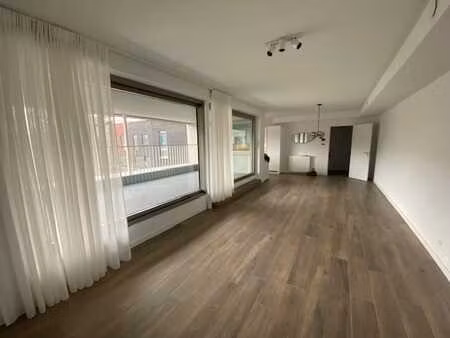 superbe appartement dans le centre de liège