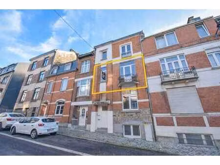 app. +1 - entierement renove - 1 chambre - terrasse - peb: b