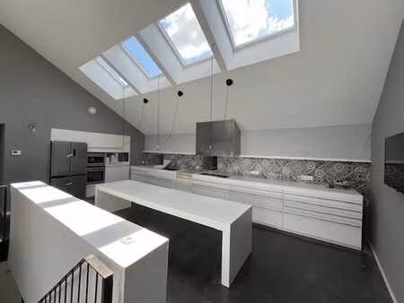 superbe maison 4 chambres à louer ( centre de waremme )