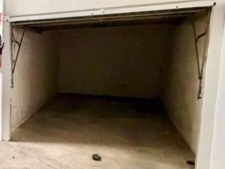 à louer box le commodore marina baie des anges 160 mensuel