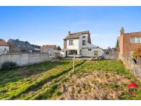 terrain de projet pour démolition/reconstruction: 2 maisons